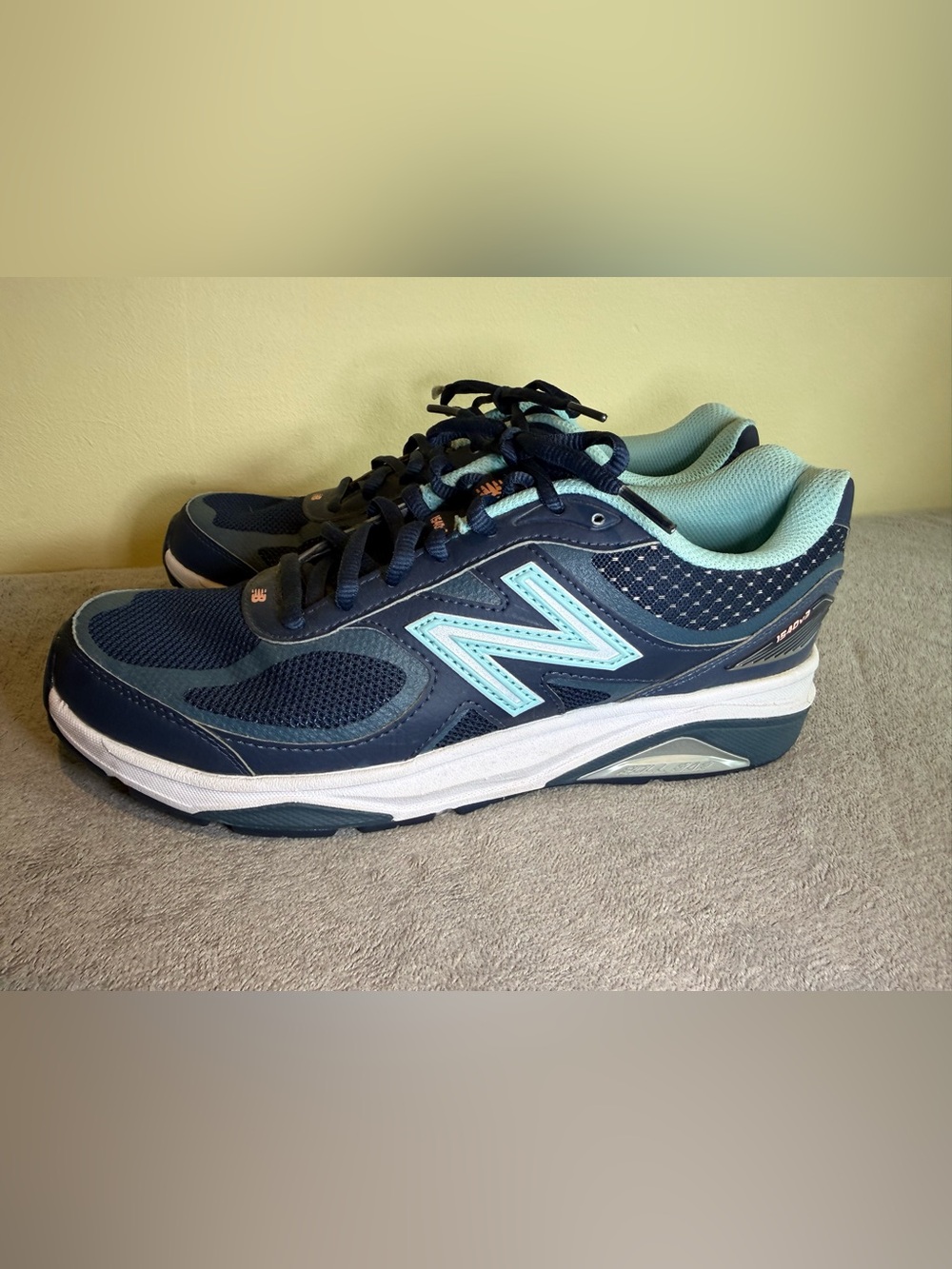 New Balance Womens 1540v3 Running Shoes Blue W1540NI3 Size 10